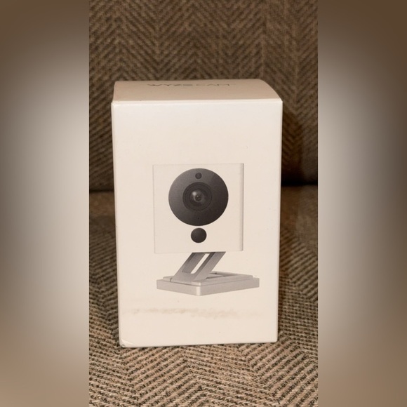 NWT Wyze Cam V2 White Security Camera SEALED - Picture 1 of 3